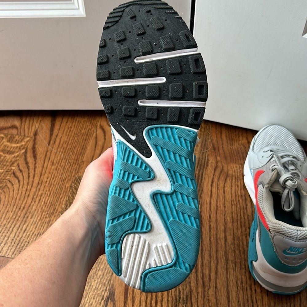 Nike Women's Air Max Size 7.5 - Picture 5 of 6